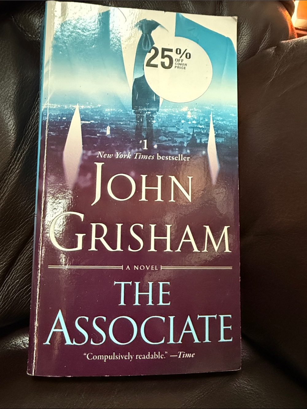 John Grisham The Associate Paperback